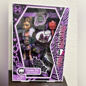 Clawdeen wolf